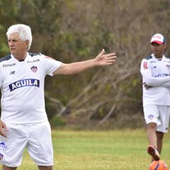 "Los extranjeros son clave para que el FPC logre su identidad"