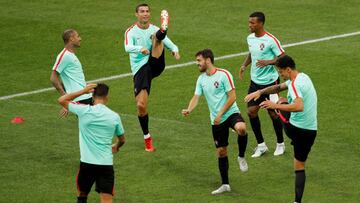 Cristiano se ejercitó ayer en el Spartak Stadium junto al resto de la selección portuguesa y el astro dio muestras de estar de buen humor antes del reto contra Rusia.