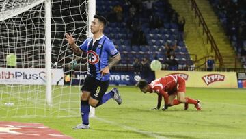 Valenzuela brilla ante Audax