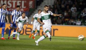 2-0. Lombán marcó el segundo tanto de penalti.