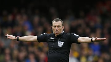 Kevin Friend refereeing a Premier League game. 