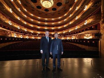 Florentino y Chen, sobre el escenario del Liceu.