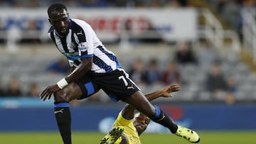 En Newcastle quieren alquilar un taxi para echar a Sissoko