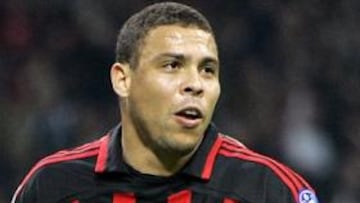 <b>RECOMENDACIONES.</b> El brasileño se ha puesto a las órdenes de Daniele Tognaccini, responsable de la preparación física del Milán, y ya aconseja qué debe hacer un futbolista profesional.