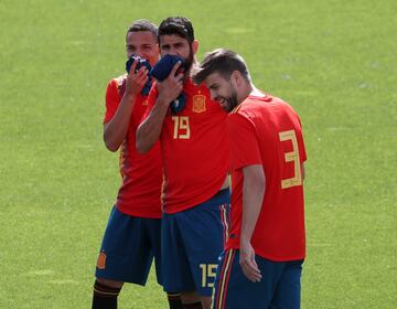 Gerard Piqué, Diego Costa and Rodrigo Moreno.