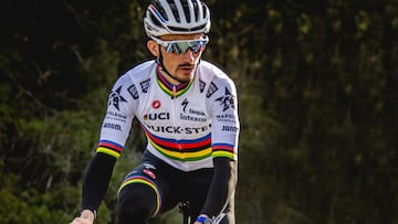 El ciclista francés Julian Alaphilippe, durante un entrenamiento con el Quick-Step Alpha Vinyl.