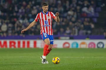 Fue cedido por el Barcelona al Atltico de Madrid la temporada 2024-2025.