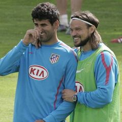 Ujfalusi: "Diego Costa es el delantero ideal para Simeone"