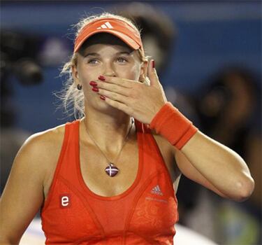 Cómodos triunfos de Nadal y Federer en su debut australiano