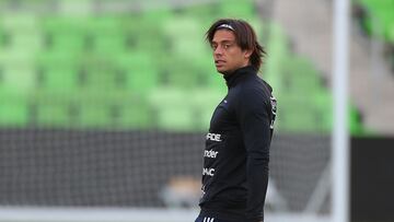 Joaqu&iacute;n Montecinos antes de un partido con la Selecci&oacute;n Chilena