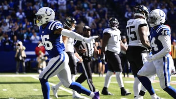 INDIANAPOLIS, INDIANA - OCTOBER 16: Jonathan Taylor #28 of the Indianapolis Colts reacts after a defensive play against the Jacksonville Jaguars during the second quarter at Lucas Oil Stadium on October 16, 2022 in Indianapolis, Indiana.   Justin Casterline/Getty Images/AFP