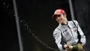 Fue el último año con el sistema de puntuación antiguo en el que se repartían menos puntos, pero los suficientes para que Button se proclamase campeón en la carrera anterior de Brasil gracias a su gran primera mitad de año con el Brawn GP. Vettel ganó para ser subcampeón. 
