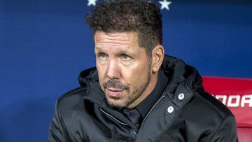 Simeone en el banquillo del Atl&eacute;tico.