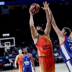 ¡Taronjazo en casa del bicampeón!