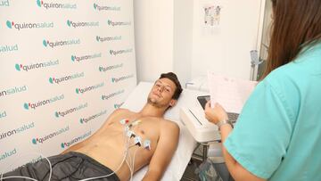 Marc Gual, en el reconocimiento médico previo a la confirmación oficial de que es nuevo jugador del Zaragoza.