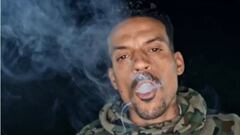 Matt Barnes fuman un porro de marihuana.