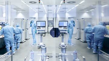 Personal de laboratorio de Novartis