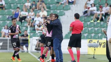 Fran Beltr¨¢n, durante la celebraci¨®n del gol de Ebert.