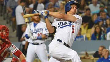 LOS ANGELES, CA - AUGUST 08: Corey Seager #5 of the Los Angeles Dodgers connects for his second home run of the game in the seventh inning against the Philadelphia Phillies at Dodger Stadium on August 8, 2016 in Los Angeles, California. Jayne Kamin-Oncea/Getty Images/AFP
== FOR NEWSPAPERS, INTERNET, TELCOS & TELEVISION USE ONLY ==
