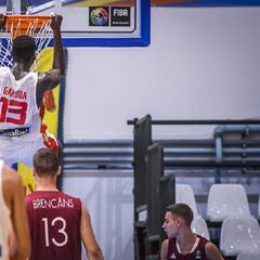 España, fácil a cuartos arrasando a Letonia: doble-doble de Garuba