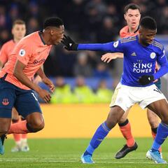 Yerry Mina presente en derrota de Everton ante Leicester