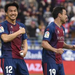 Lograr el ascenso a Primera retendría a Okazaki en el Huesca