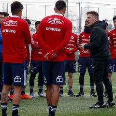 Un azul y un albo serían las novedades de Berizzo para los amistosos de la Selección