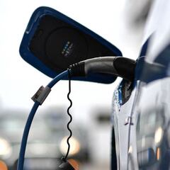 How does $12,500 EV tax credit work?