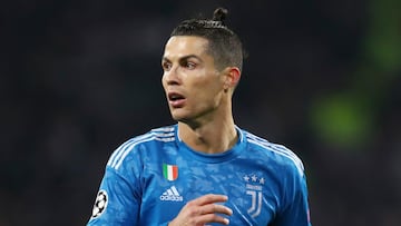 Coronavirus: Ronaldo and Juventus squad accept pay cut