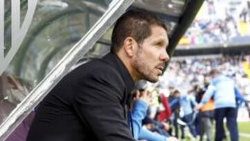 TERCERO. Simeone ya es el tercer técnico en número de partidos disputados en el banquillo rojiblanco. Sólo Luis Aragonés (612) y Ricardo Zamora (220) le superan.