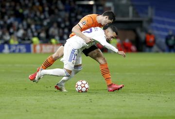 Falta de Stepanenko a Lucas Vázquez.