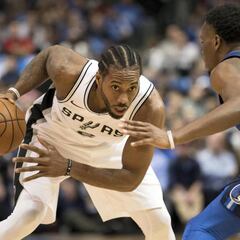 Kawhi vuelve 212 días después, pero los Spurs caen en Dallas