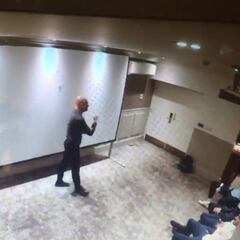 La charla de Guardiola aludiendo a "su pequeño país" con corte de manga incluido