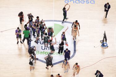 El Unicaja sigue de fiesta y saca su rodillo ante el UCAM