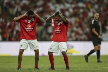 Zico y Neymar unidos por homenaje a Chapecoense en el Maracaná