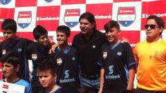 Marcelo Salas inauguró torneo infantil en San Carlos