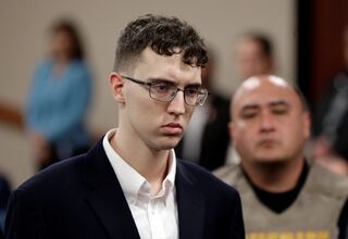 Autor de tiroteo racista en Walmart de El Paso es sentenciado a 90 cadenas perpetuas
