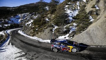 Gap (France), 21/01/2017.- Sebastien Ogier of France driving his FORD FIESTA WRC during day 3 of the Rally Monte Carlo 2017 in Gap, France, 21 January 2017. (Francia) EFE/EPA/Nikos Mitsouras