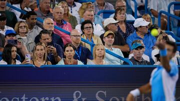 MASON, OHIO - AUGUST 17: Fans watch as Novak Djokovic of Serbia serves to Gael Monfils of France during their match at the Western & Southern Open at Lindner Family Tennis Center on August 17, 2023 in Mason, Ohio.   Aaron Doster/Getty Images/AFP (Photo by Aaron Doster / GETTY IMAGES NORTH AMERICA / Getty Images via AFP)