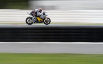 Marc VDS Racing Team's Finnish rider Mika Kallio competes in the  Moto2 at the Czech Republic's Grand Prix on August 17, 2014, in Brno ,Czech Republic. Rabat won the race ahead of Finland's Mika Kallio (2nd) and Germany's Sandro Cortese (3rd). AFP PHOTO/ MICHAL CIZEK