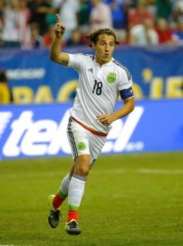 Andrés Guardado celebrando el segundo penal que anotó ante los canaleros.
