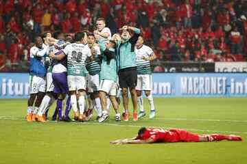 Si bien Toluca no pudo coronar su liderato con el título de la Liga MX y todos recordarán el Clausura 2018 como el torneo donde Santos fue campeón, hay que rescatar el buen desempeño que tuvo Toluca durante la campaña regular. No sólo fue un superlíder, sino que impusieron un récord de victorias consecutivas en torneos cortos con 9 al hilo. 