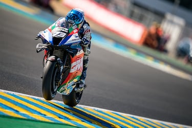 El récord de velocidad punto en MotoGP está en manos de Álex Márquez que puso su Honda a 323,7 kilómetros por hora en el Gran Premio de Francia de 2022.