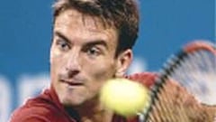 Andy Roddick ganó a Robredo a cañonazos