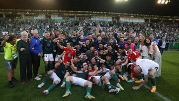 El Racing de Ferrol celebrando el ascenso a Segunda.