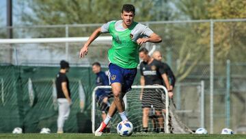 Tres veces campeón universitario, segunda selección en el ‘draft’e hincha del Saprissa. La historia de un defensor central que promete en MLS.