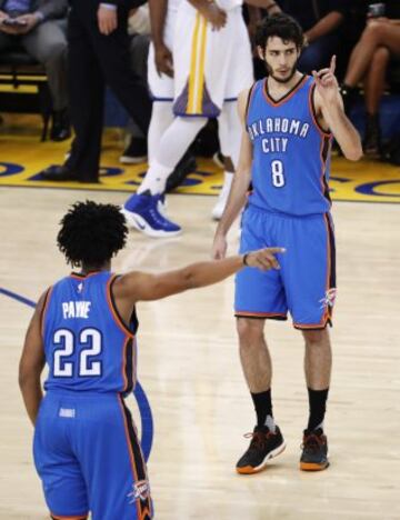 Alex Abrines (Oklahoma City Thunder | España): el exjugador del Barcelona se atrevió a dar esta temporada el salto a la NBA y, en líneas generales, no le está yendo nada mal. Cada vez más asentado en las rotaciones de Donovan, el escolta tiene un futuro brillante si continúa con su especialización como tirador de larga distancia.