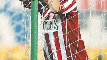 <b>DESESPERACIÓN. </b>Torres se desespera y el Atlético apenas le crea ocasiones a sus rivales.