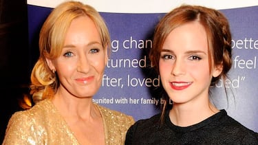 J.K. Rowling slams Emma Watson as “ignorant”: “I was poor when I wrote the book that made her famous”