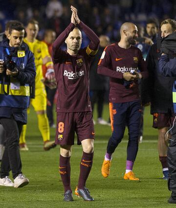 Los jugadores del Barcelona celebraron el título de Liga en el césped de Riazor 